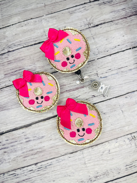 Donut with Bow Badge Feltie