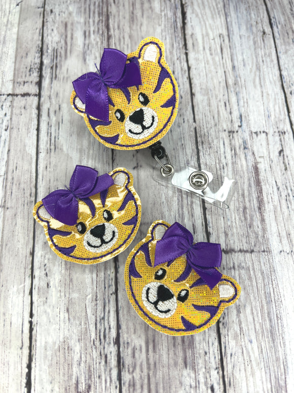 Cute Tiger with Bow Badge Feltie