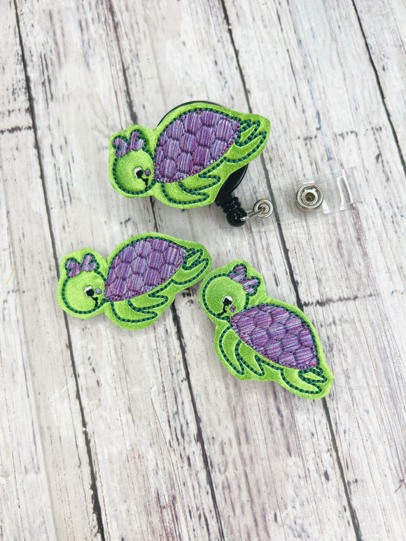Sea Turtle with Purple Shell Badge Feltie