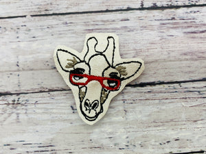 Giraffe with Glasses Badge Feltie