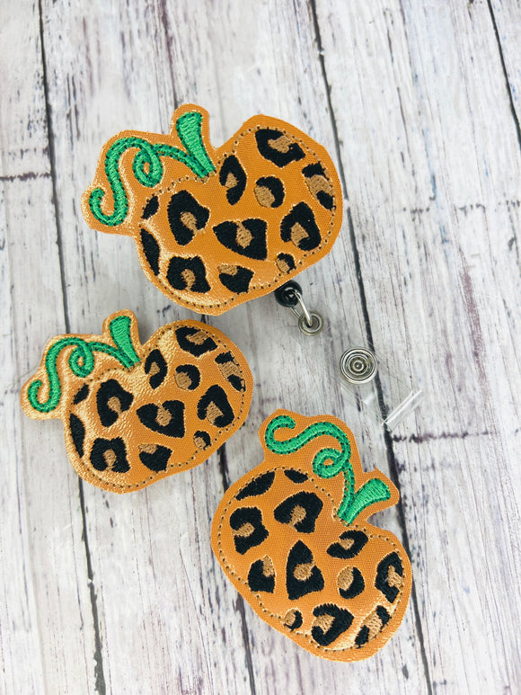 Leopard Pumpkin Badge Feltie